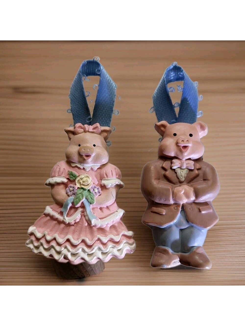 Vtg 1980s 2 Pig Set Christmas Ornament Plastic Resin Hogs Mr.&Mrs. EUC 2" A43